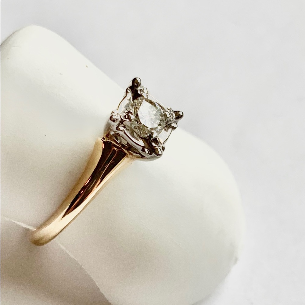 Illusion Head Artcarved 14K Gold Diamond Ring